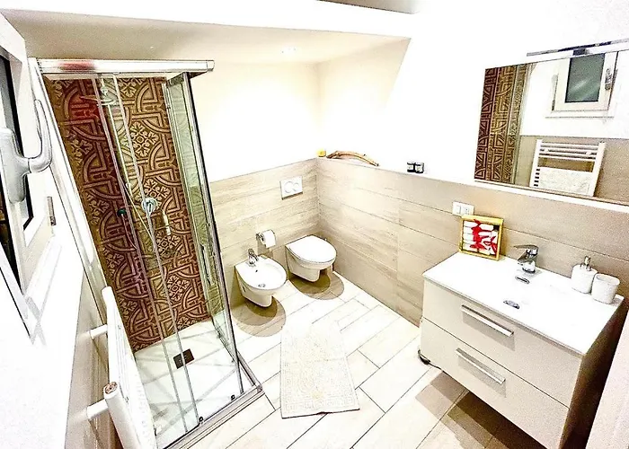 B8 Апартаменты *